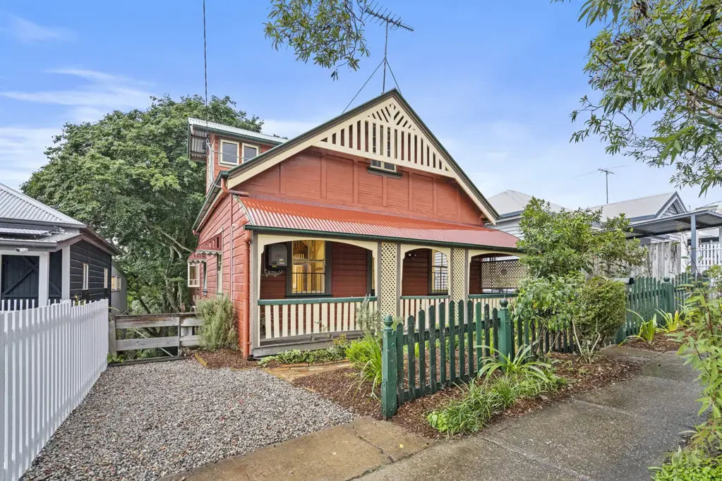 17 Gloucester Street, Highgate Hill, QLD 4101, 3 Bedrooms, 2 Bathrooms, House