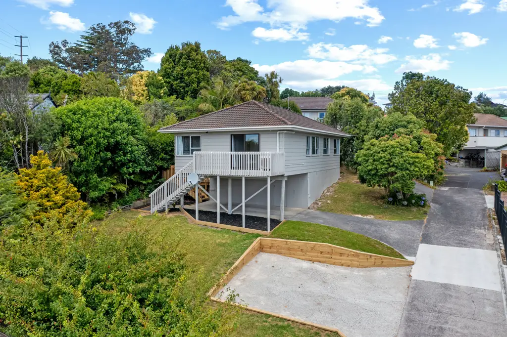 1/23 Santiago Crescent, Unsworth Heights, North Shore City, Auckland