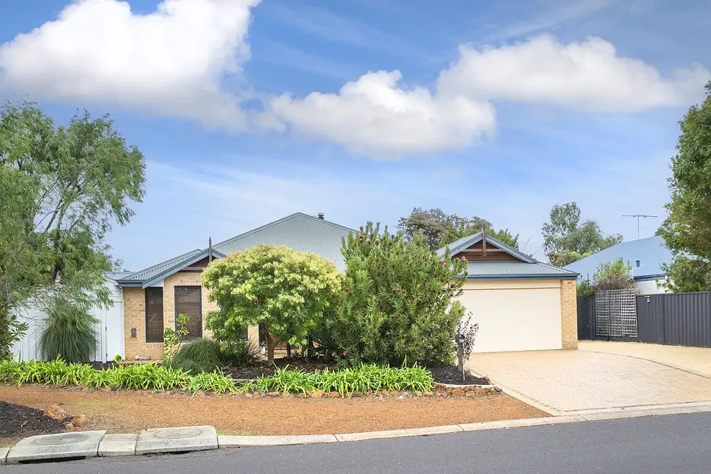 Dunsborough 5Habitaciones Spacious Family Living with Pool, Shed & Separate Granny Flat