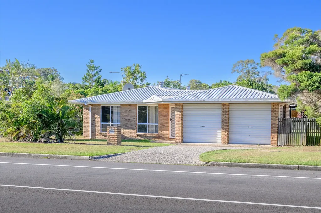 125 J Hickey Avenue, Clinton, QLD 4680