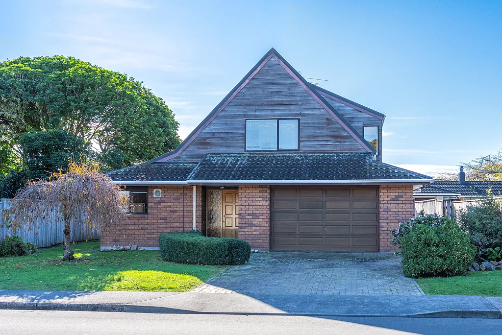 Waikanae 3 Bedroom Packed with Potential | Central Waikanae