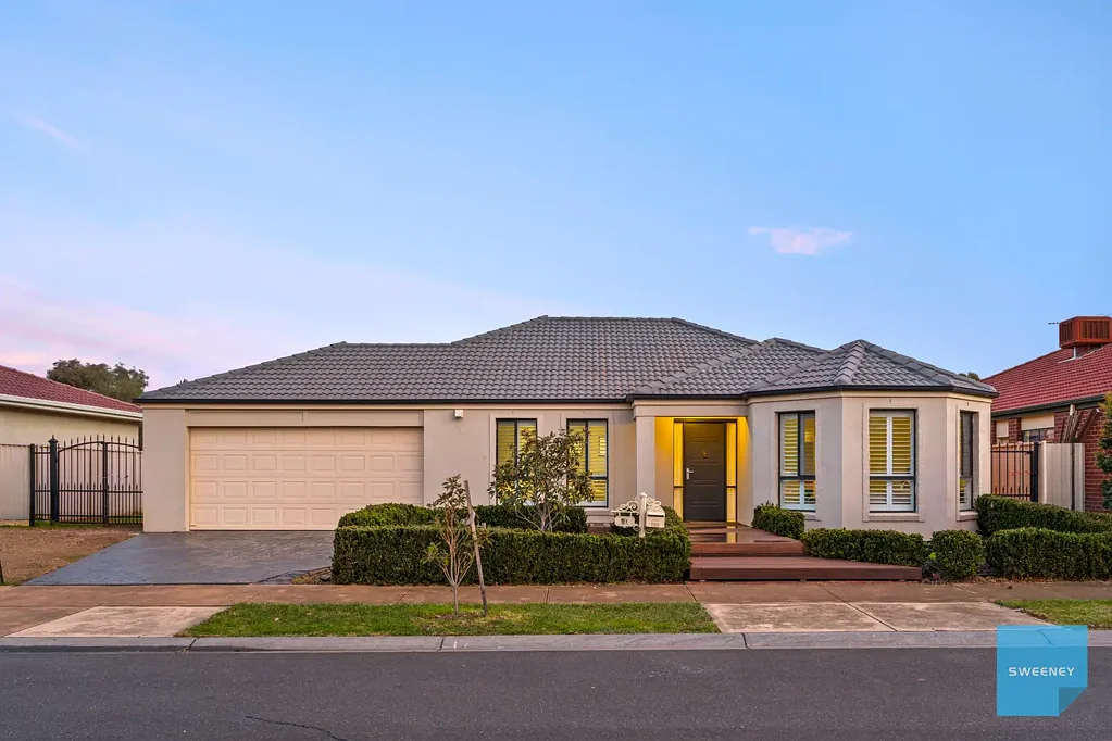 11 Richardson Court, Caroline Springs, VIC 3023