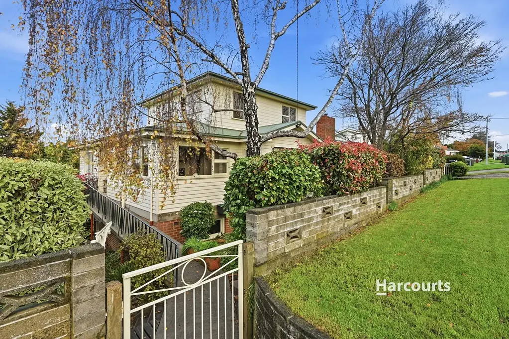West Ulverstone 5Moenga Beautifully Kept Family Home