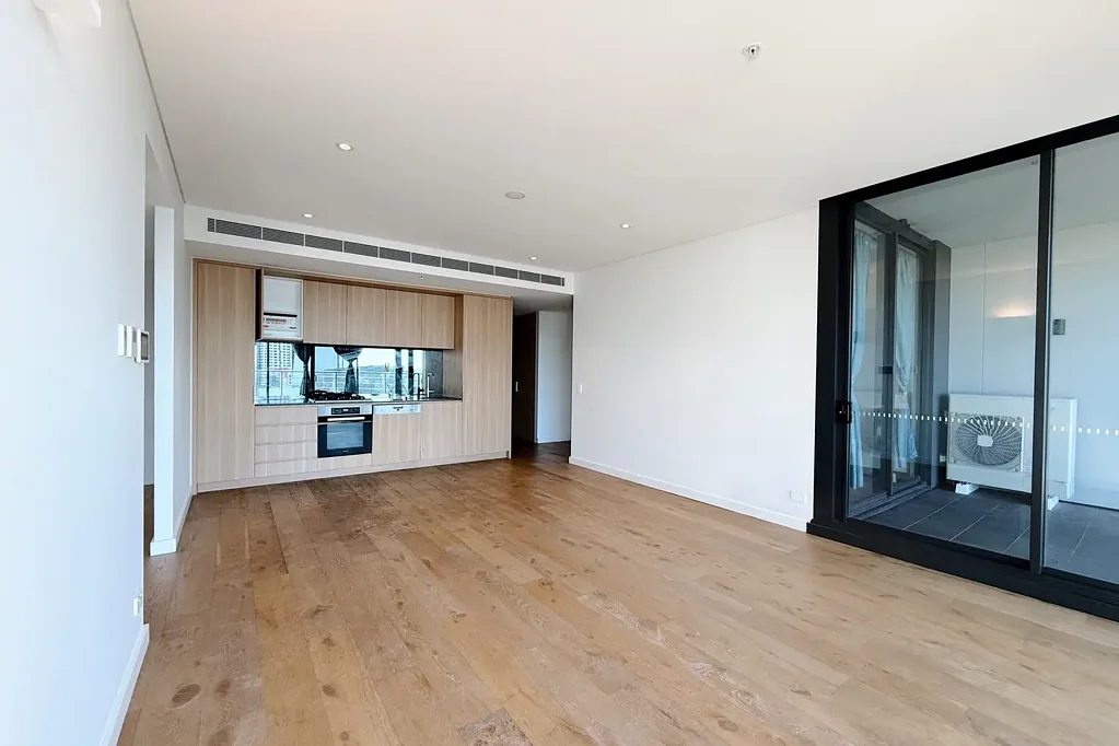 Modern 2-Bedroom Apartment with Breathtaking Views in the Heart of Parramatta