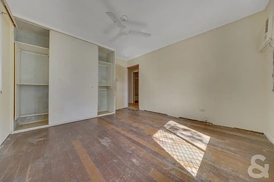 21 Grayson Street, West Gladstone, QLD 4680, 4 slaapkamers, 1 badkamers, House