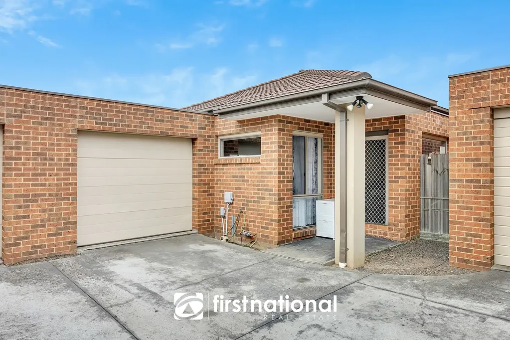 Dandenong 2 Bedroom SECLUDED UNIT IN A CONVENIENT LOCATION