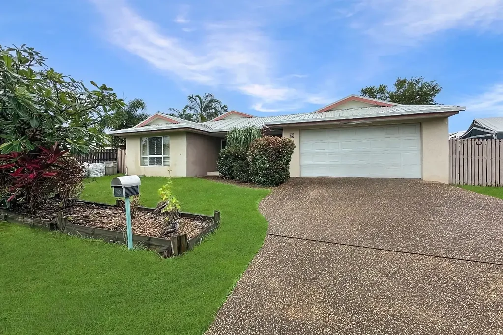 Spacious Family Home with Pool – A Kirwan Classic in a Family-Friendly Location