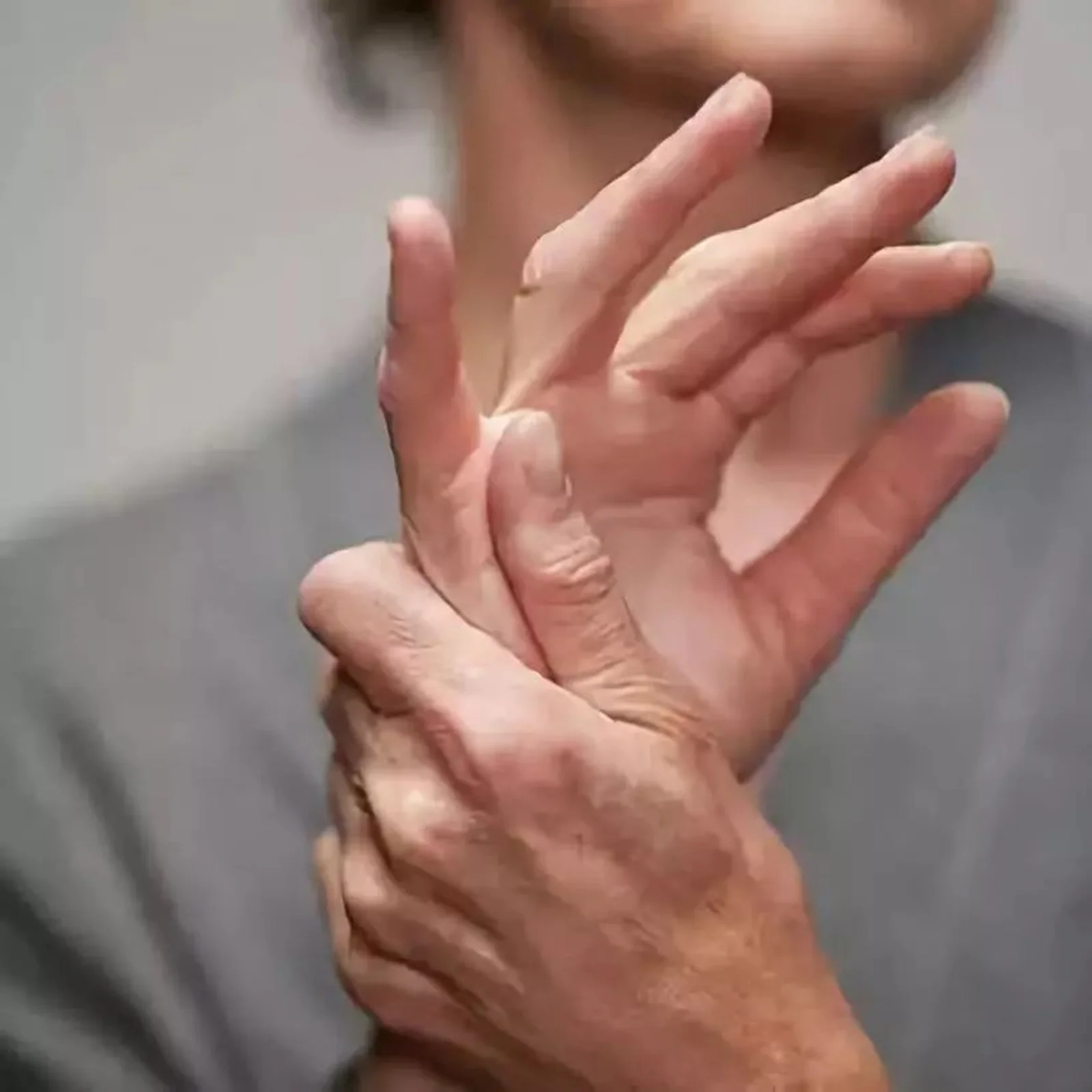 全球首例!澳洲宣布彻底治愈关节炎,再也不用爸爸妈妈们受病痛折磨了!