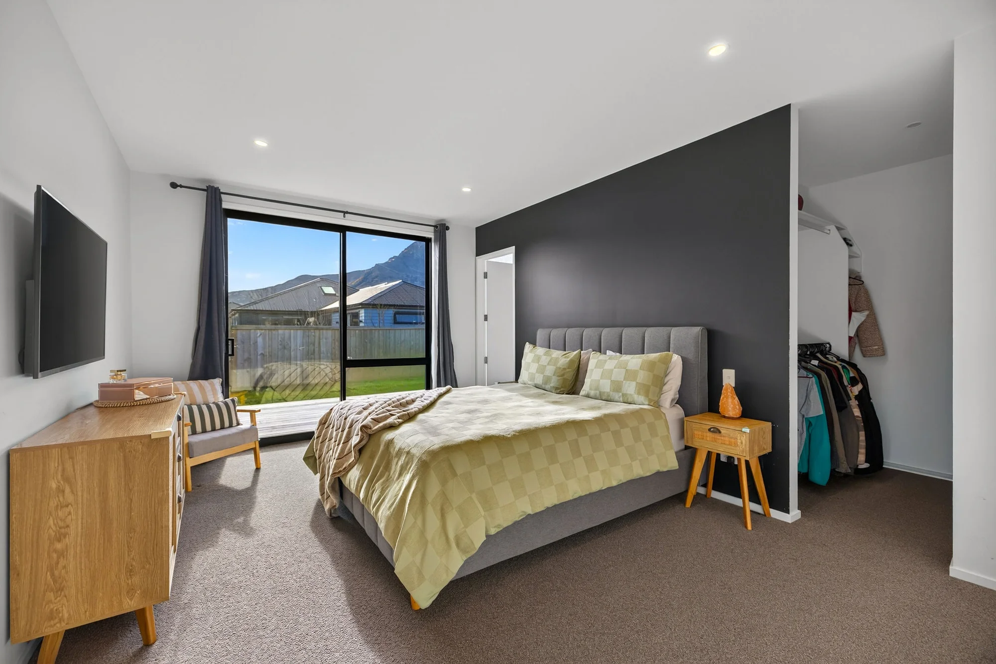 24 Crop Street, Hanley's Farm, Jacks Point, Otago, 4 Bedrooms, 3 Bathrooms, Home & Income