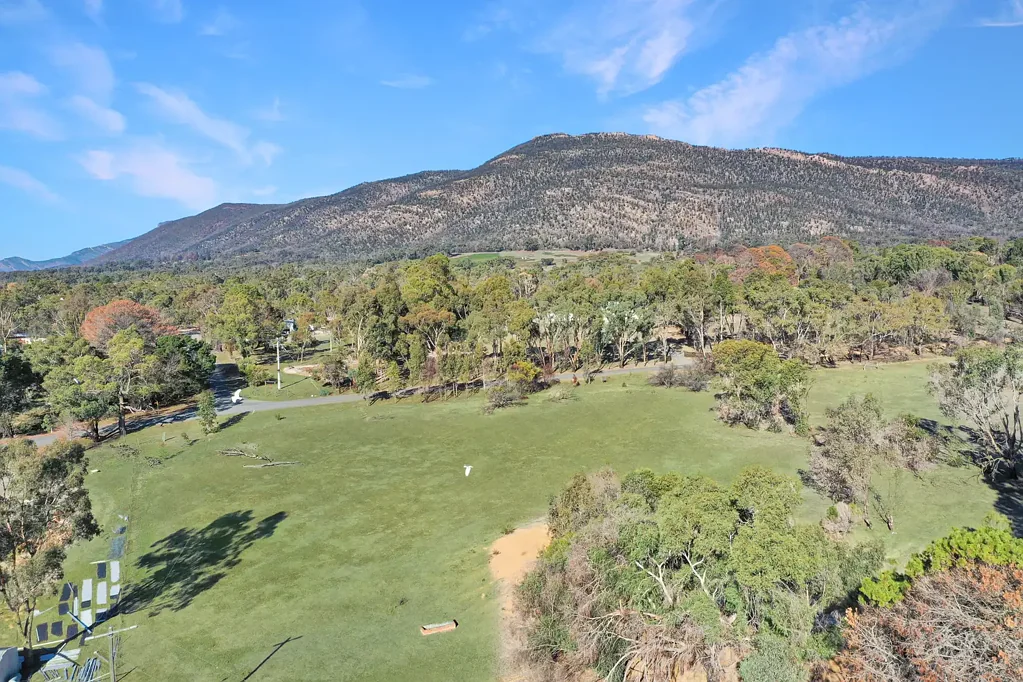 17 Wildflower Dr, Pomonal, VIC 3381
