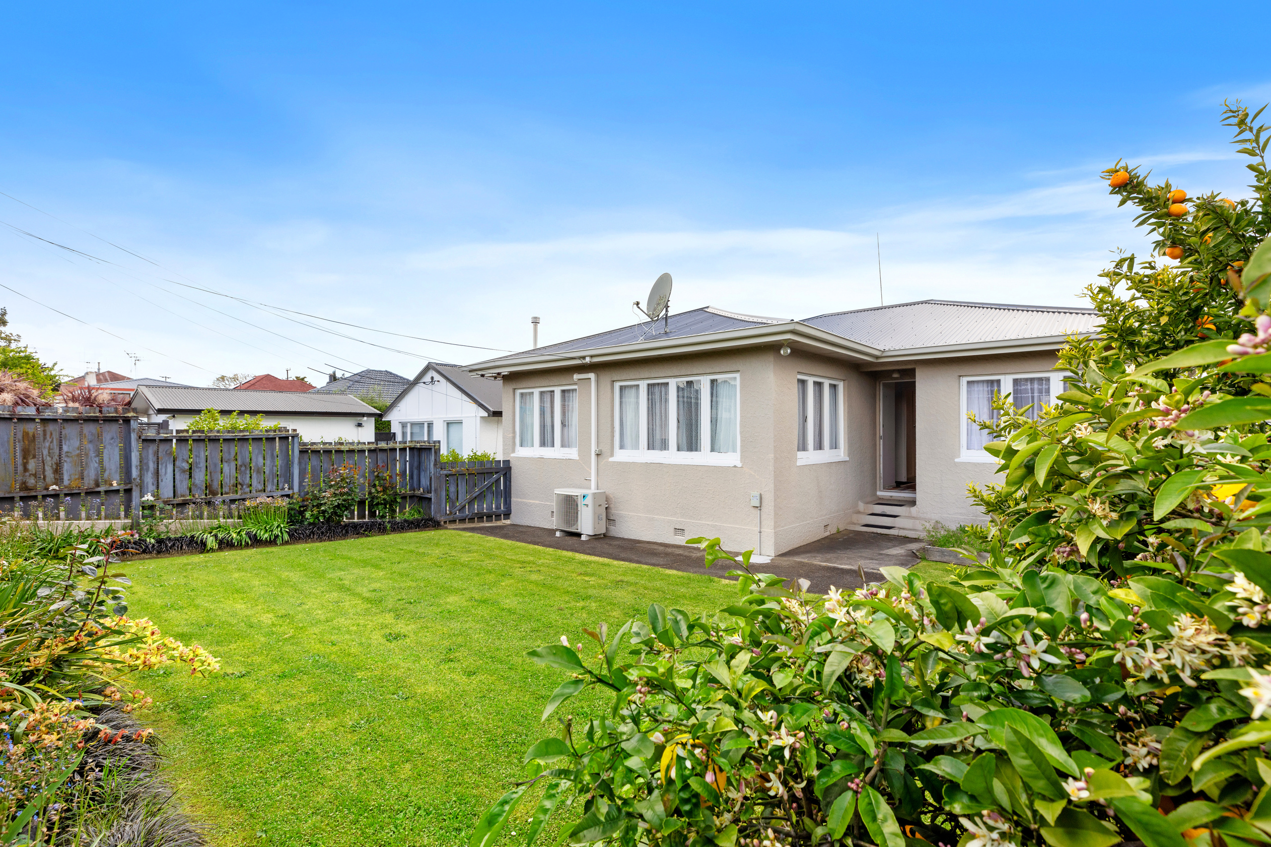 12 Watling Street, Gate Pa, Tauranga, 2 rūma, 1 rūma horoi, House