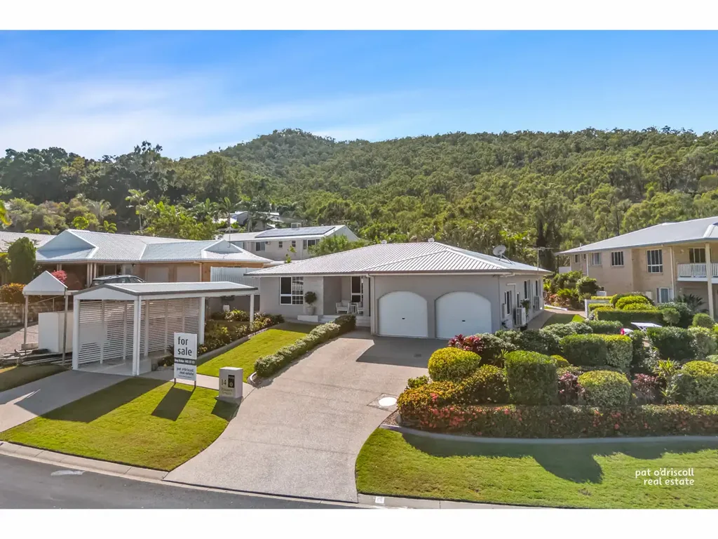 Norman Gardens 3침실 Premium Property with Beautiful Views, Pool in Norman Gardens...