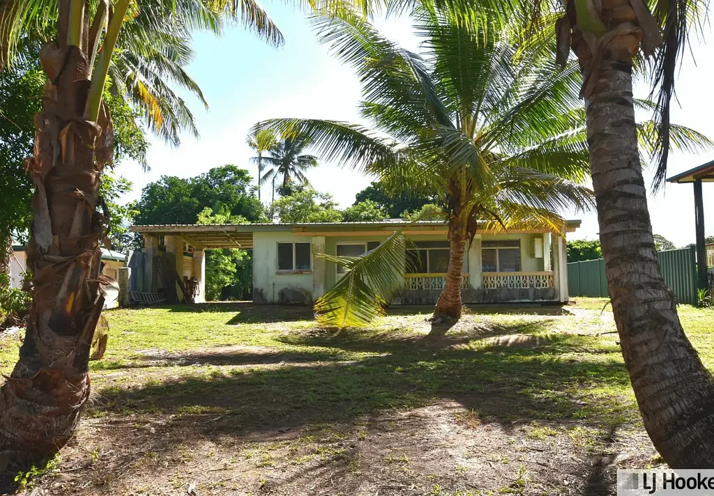 South Mission Beach 1Zimmer Beachside Bargain – Approx. 1,012m² of Pure Potential Just Steps from
