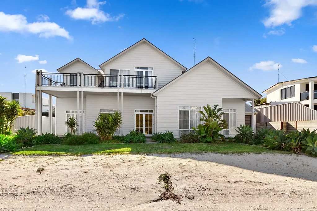 North Beach 6غرفة نوم Magnificient Seaside Holiday Home