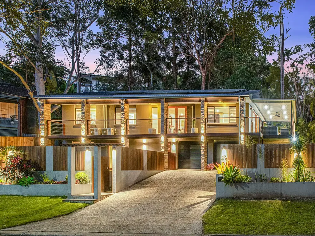Chapel Hill 3 Bedroom Family Oasis with Designer Renovation in Leafy Cul-de-Sac