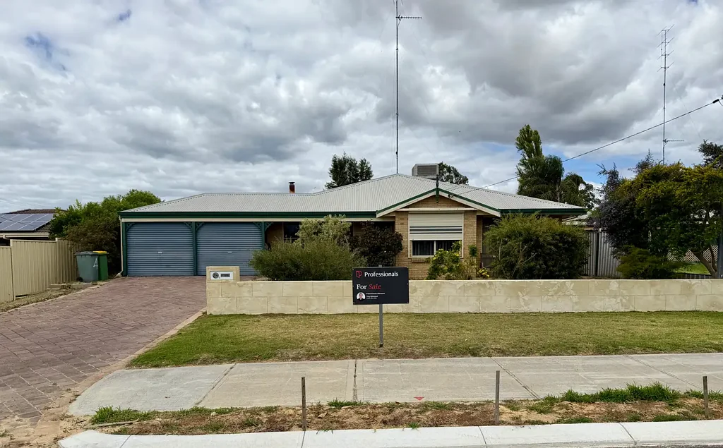 4 Teesdale Street, Yarloop, WA 6218