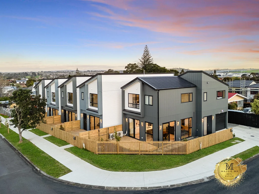Pakuranga Heights 4房  Quality Standalone 4-Bed Homes - In Top Location