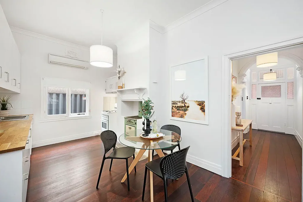 West Leederville 3房  Timeless Federation Charm in a Premier West Leederville Pocket