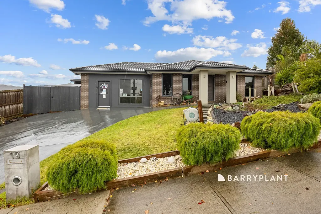 Versatile Family Living with Granny Flat and Detached Studio