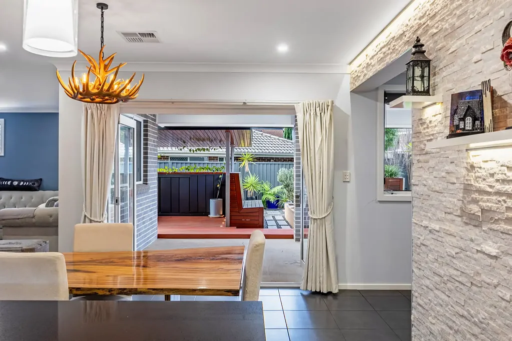 14 Treeview Place, Glenmore Park, NSW 2745