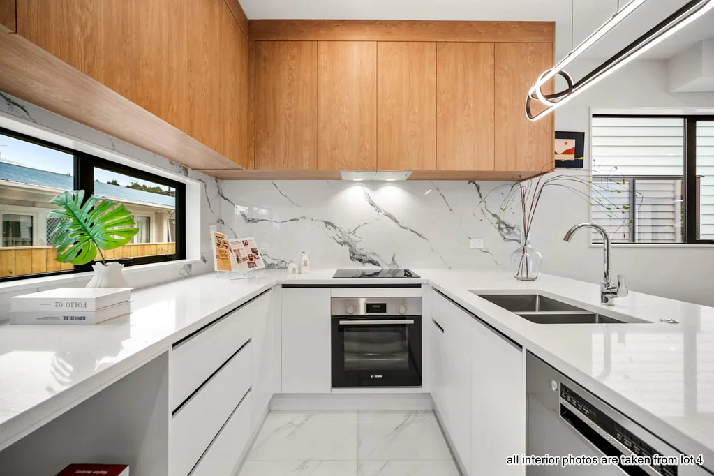 Hillcrest 3 Slaapkamer Brand New - 3 bedroom, Freehold Title