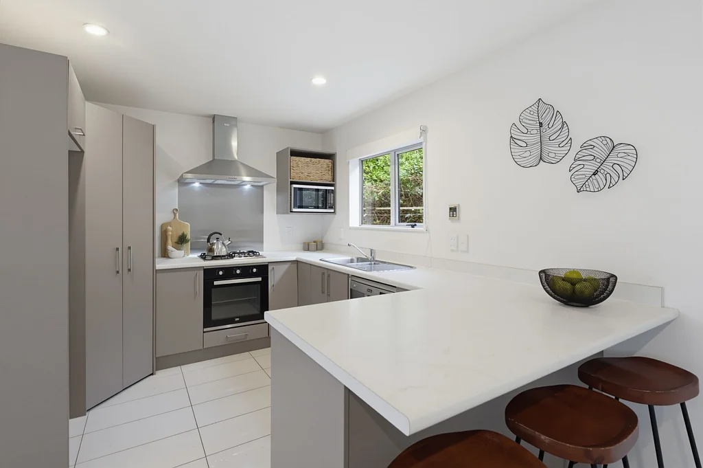 Churton Park 4 Slaapkamer Modern Four-Bedroom Family Home