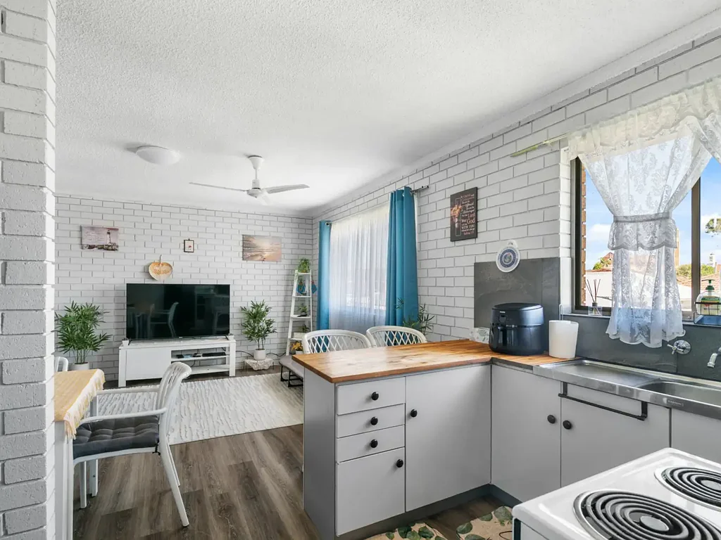 Taree 2બેડરૂમ Beautifully Presented Unit with Lifestyle & Investment Appeal