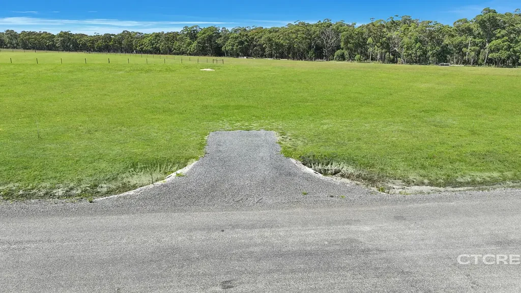 Marlo Over an Acre in Brodribb