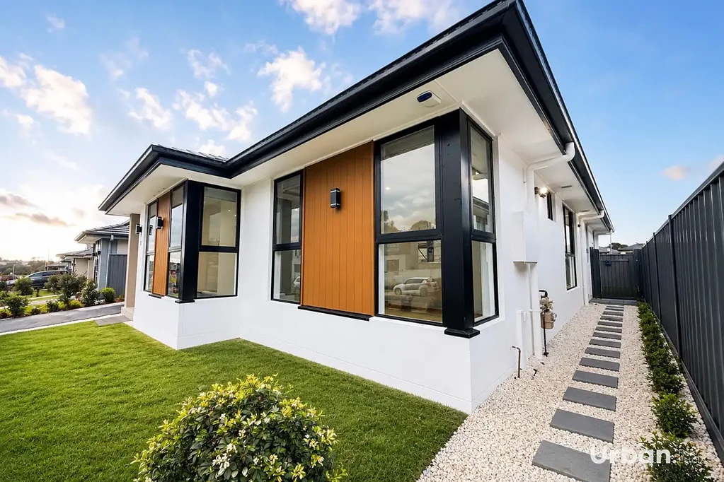 Brand New Two-Bedroom Granny Flat in Lochinvar!