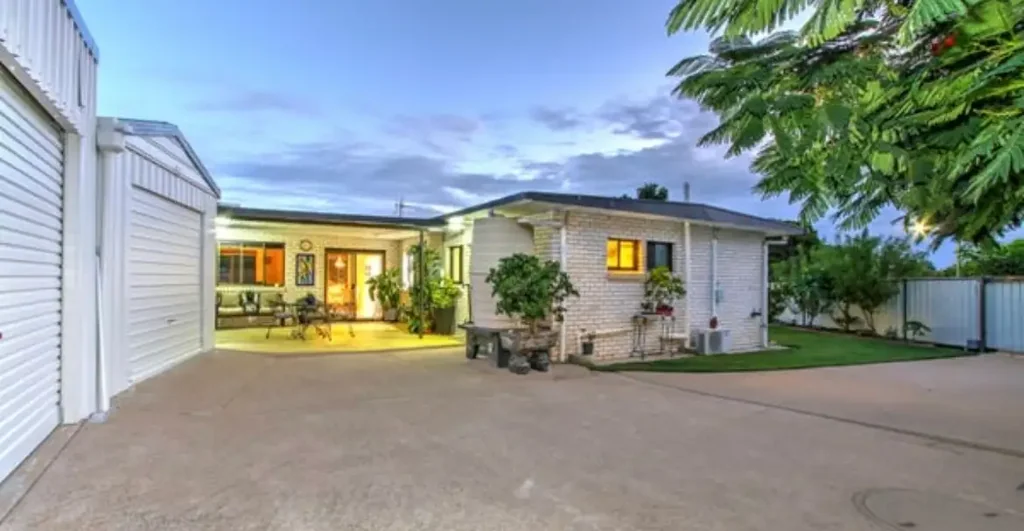 9 Charleville Street, Point Vernon, QLD 4655