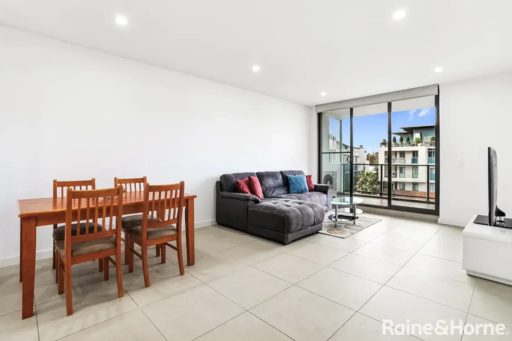 Botany 2 Bedroom East Facing Apartment with open outlook