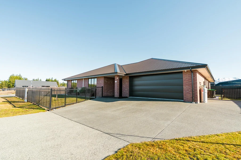 Twizel 3房  Sun, Privacy & Mountain Views  The Ideal Four Lakes Escape