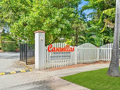 Manoora 2Moenga Renovated, Spacious, Private Single Level Villa – A Place to Call Home