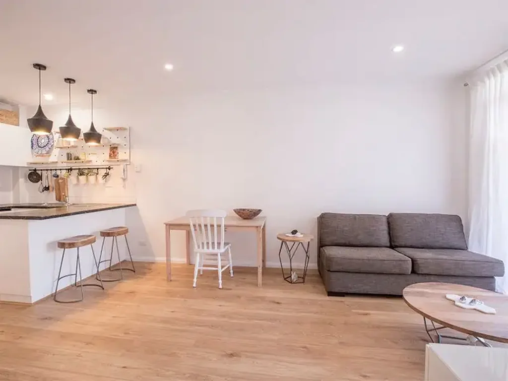 Stylish One Bedroom in Prime Location