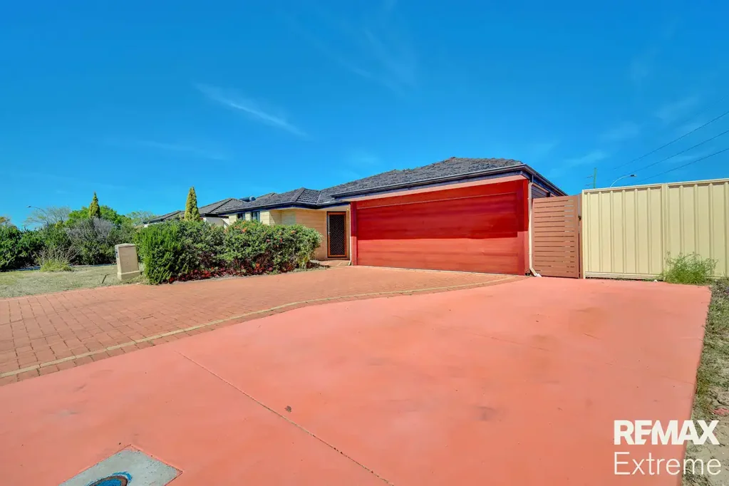 1 Coulthard Crescent, Canning Vale, WA 6155