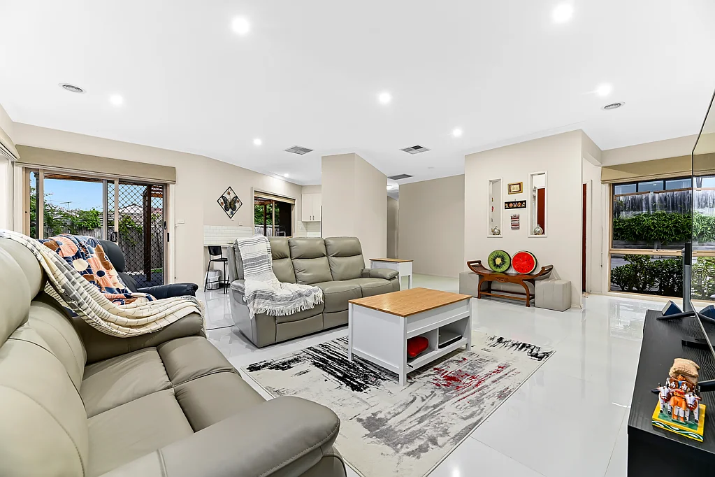 2/4 Durward Avenue, Glen Waverley, VIC 3150