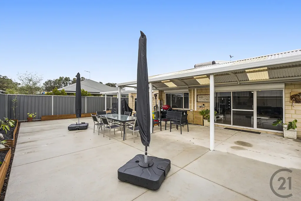 Pinjarra 4غرفة نوم Spacious Family Living with Room to Entertain