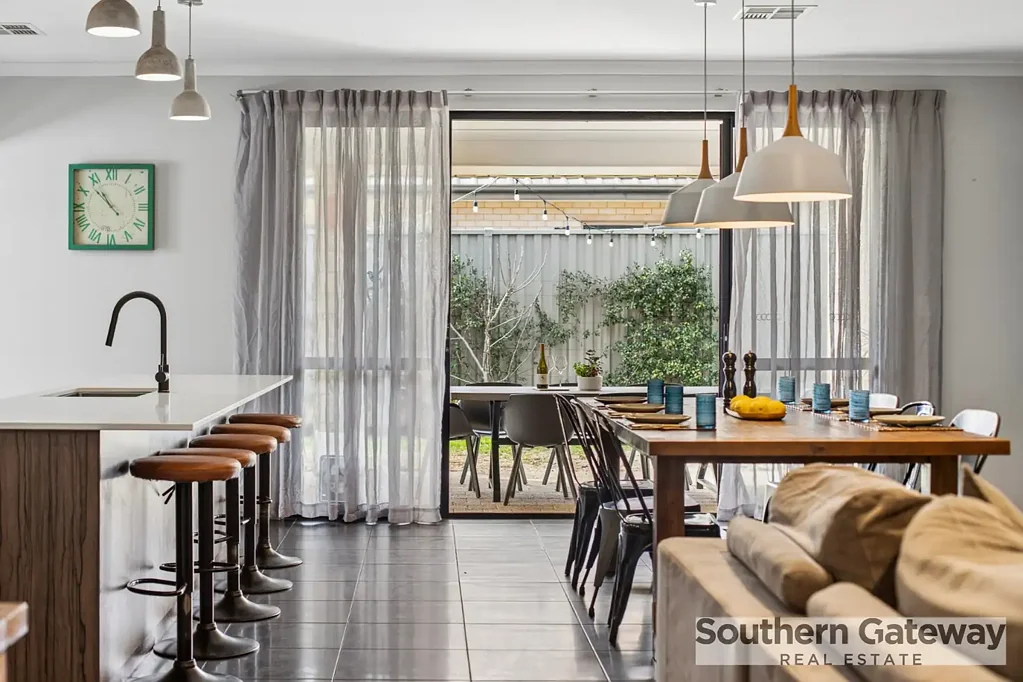 Byford 5房  LUXURY FAMILY LIVING WITH SPACE FOR EVERYONE