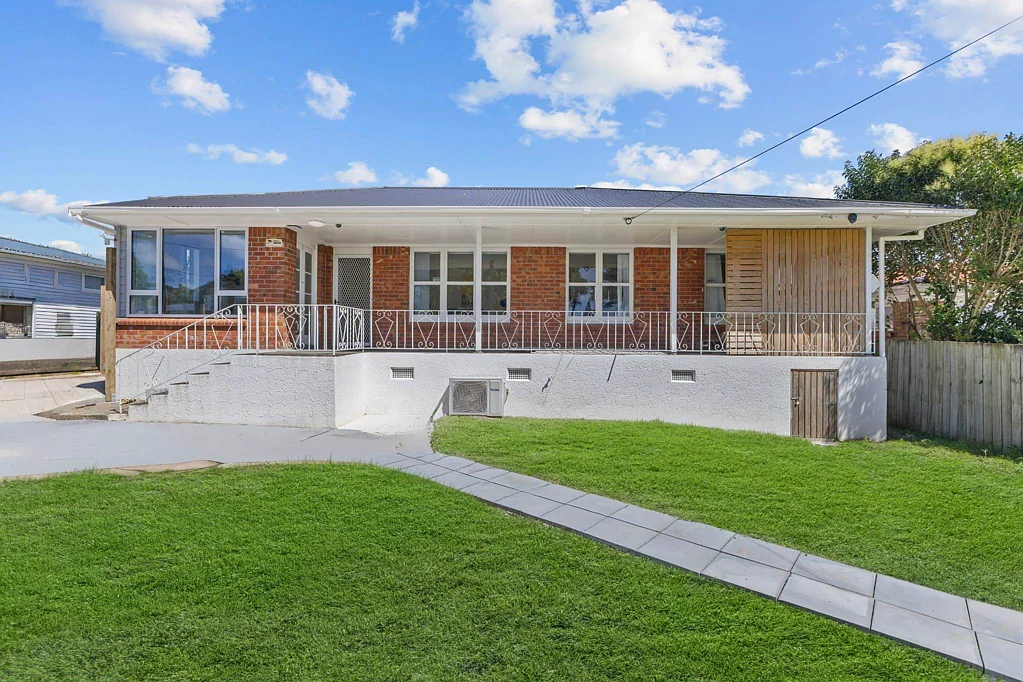 Manurewa 3Moenga Renovated Brick Beauty in Manurewa