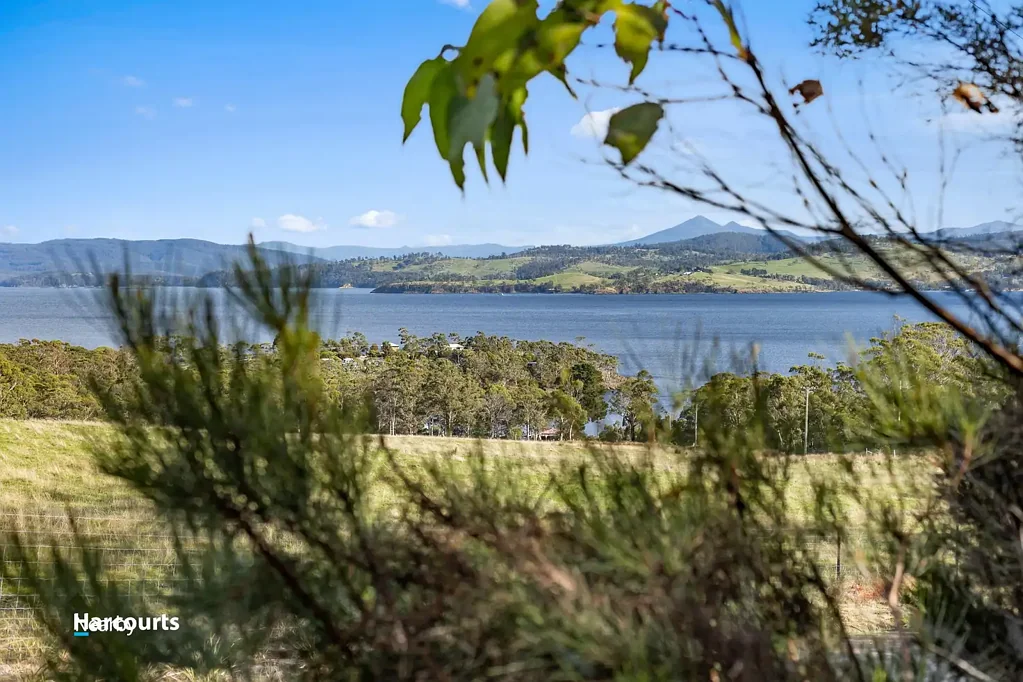 Garden Island Creek Peaceful Rural Living Just Minutes from Cygnet
