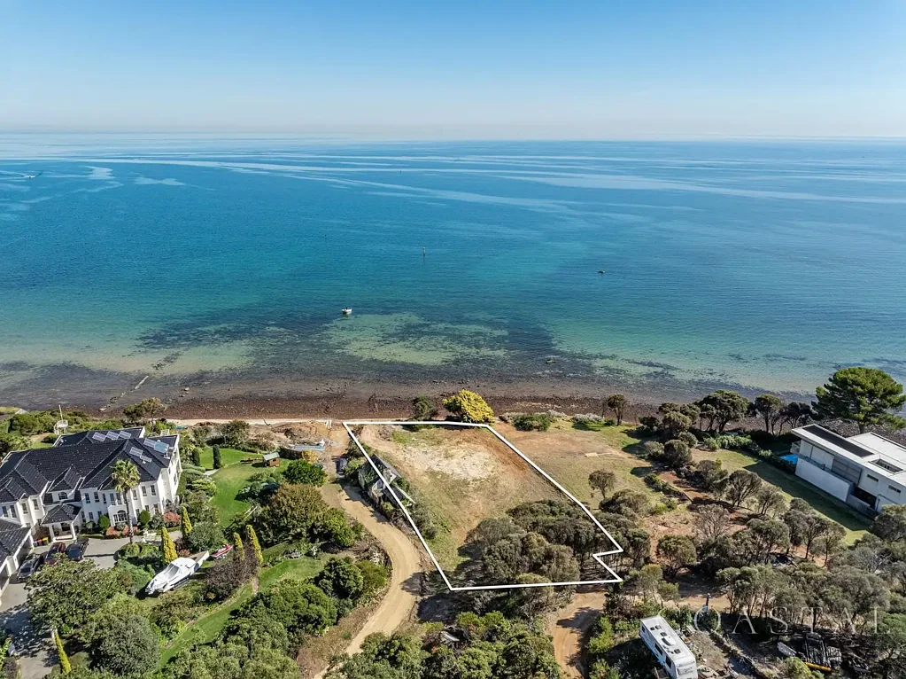 Frankston South OFFERS INVITED - NEW PRICE Beachfront Land:Panoramic Bay Views:Exclusive Olivers Hill