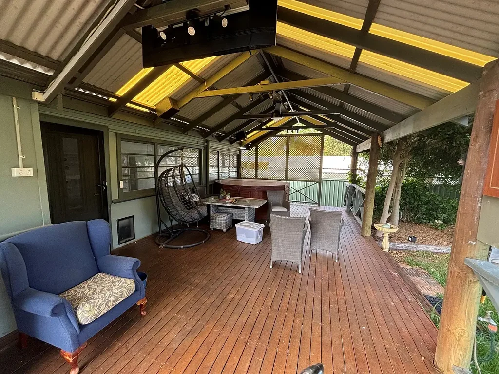 6 Money Street, Burekup, WA 6227