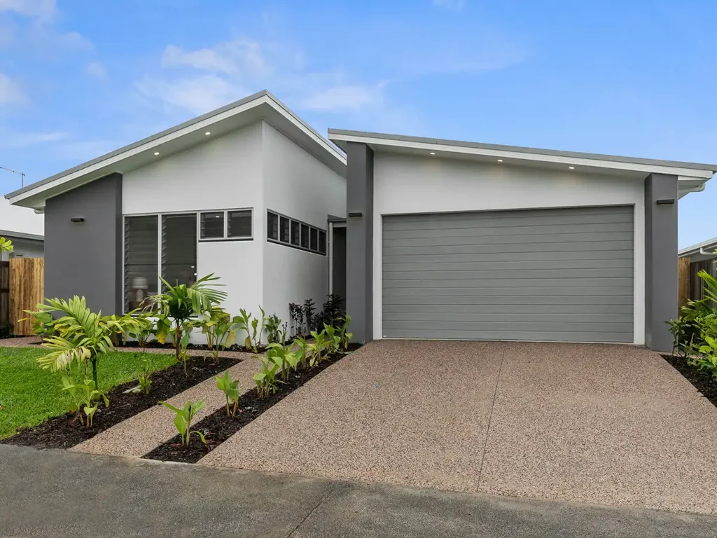 5 Master Circuit, Trinity Beach, QLD 4879