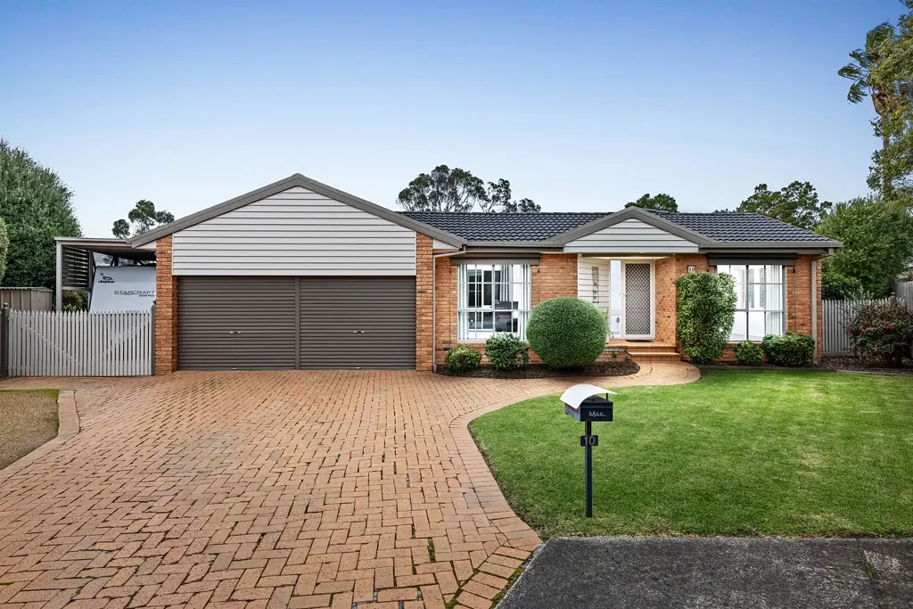 Rowville 4Phòng ngủ Refined Family Living with Exceptional Versatility