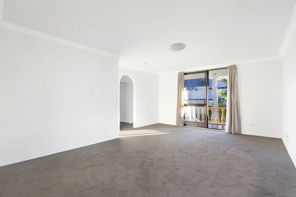 REFRESHED TWO BEDROOM APARTMENT