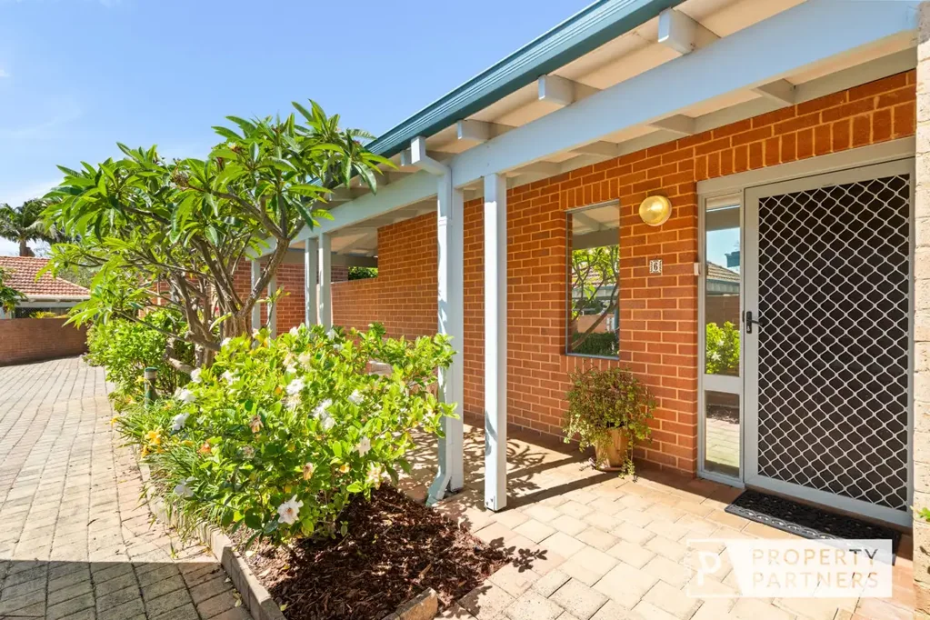 Salter Point 3બેડરૂમ PEACEFUL RELAXED LIVING MOMENTS FROM THE RIVER - OVER 55'S