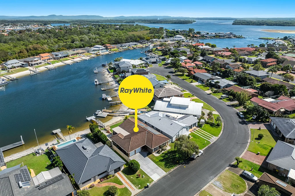 11 Binnacle Court, Yamba, NSW 2464
