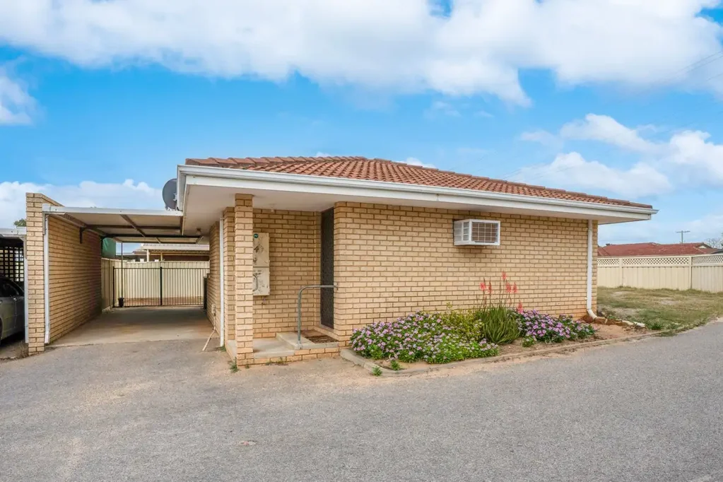 4/39 Assen Street, Utakarra, WA 6530