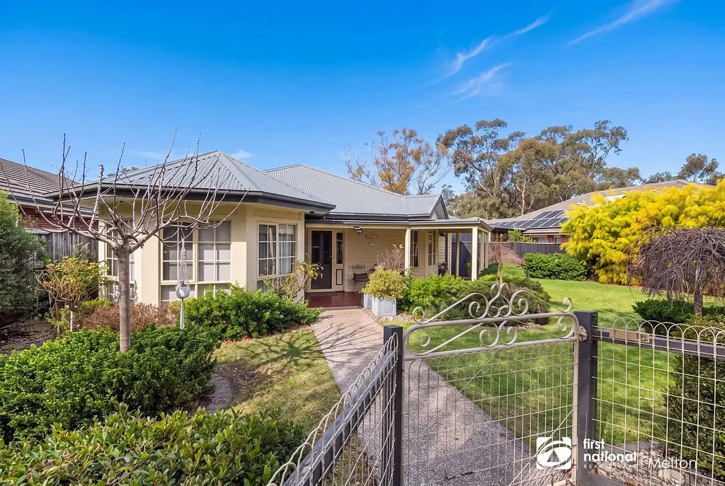 Eynesbury 4Zimmer Never Lose Your Views! Exceptional Custom Home in Private Location.