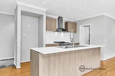 19 Windmill Way, Point Cook, VIC 3030, 4 slaapkamers, 2 badkamers, House